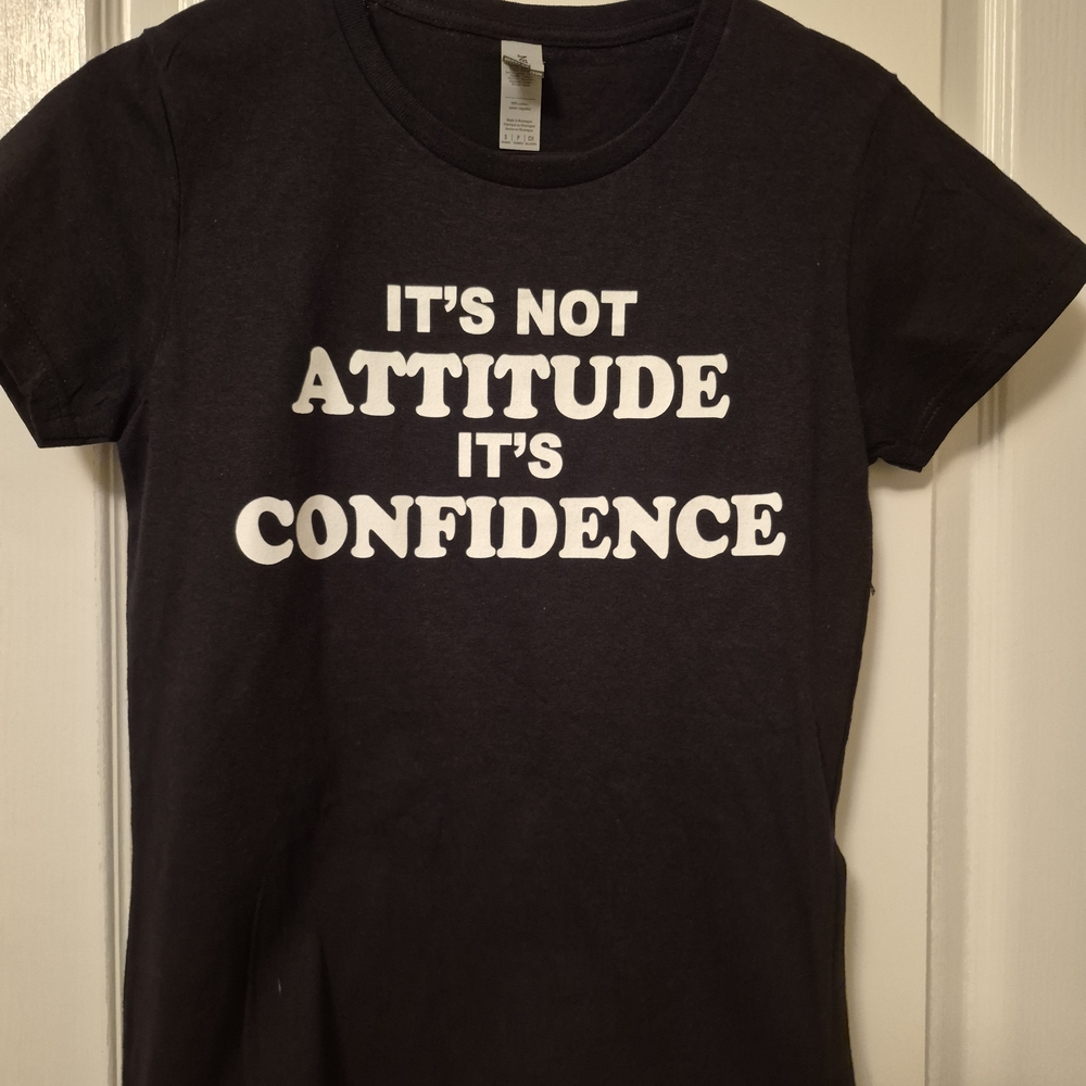 Black Short Sleeve Tee.